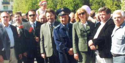 На празднике Дня Победы.