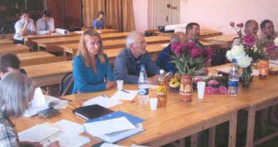 Защита дипломных проектов. За столом члены ГЭК.