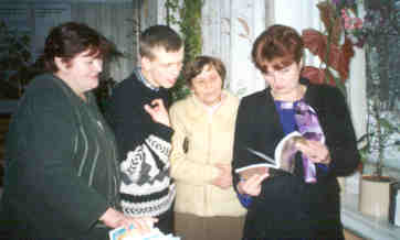 А как организовали экологическую тропу в Новгороде, заинтересовались преподаватели из Залучья.