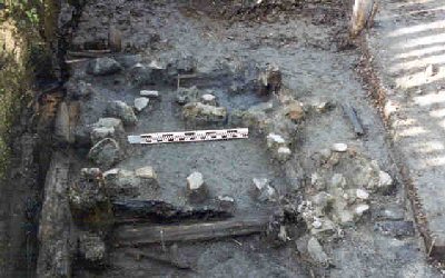 Остатки печи в срубе