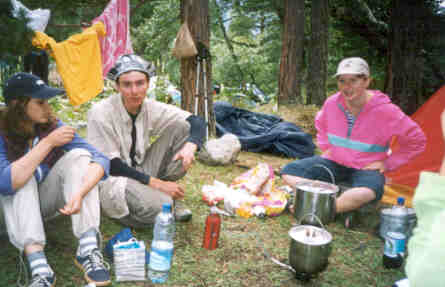 После того, как в поисках банки тушенки из рюкзака вынули все вещи, оказалось, что тушенку несет другой участник группы