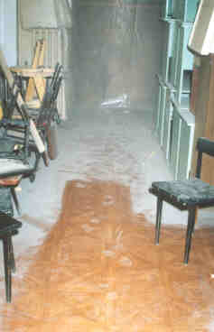 Так совсем недавно выглядела лестница на ФЛиМК