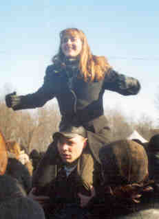 Женщины в России на высоте, если у них есть опора - широкие мужские плечи