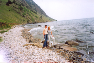 Круты берега Байкала, а волны совсем морские