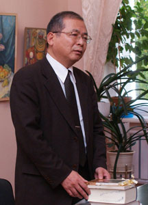 Профессор Й.Мори на лекции в НовГУ.