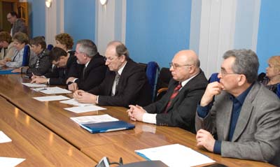 Фото (справа налево): Генеральный директор ЗАО 