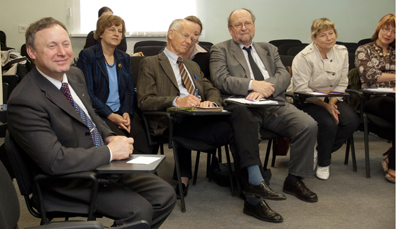 Фото (слева направо): А.Г. Ширин, Ольга Грауманн, Людвиг Хубер, Йоханес Вильдт, Алида Самусевич, Ильзе Микельсоне.