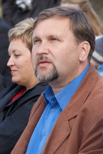 Сергей Трояновский: - Основная задача современной новгородской археологии - наладить партнерские отношения с бизнесом, получить его поддержку и популяризировать свою работу, потому что это очень перспективное и коммерчески интересное направление.