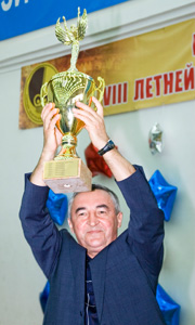 К.Ноздрачев - тренер баскетболистов.