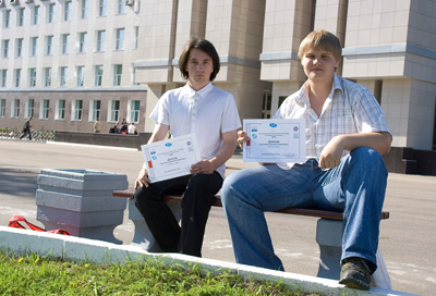 Антон Сметанин и Антон Назаров, пятикурсники ИЭИС НовГУ по специальности 