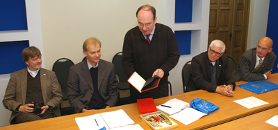 Слева направо: Тильман Конер, Михаэль фон дер Гольтц, Мартин Трен, Мартин Тумм, Штефан Вестфален.